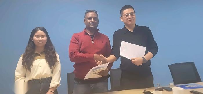 Formalizing a manufacturing partnership agreement