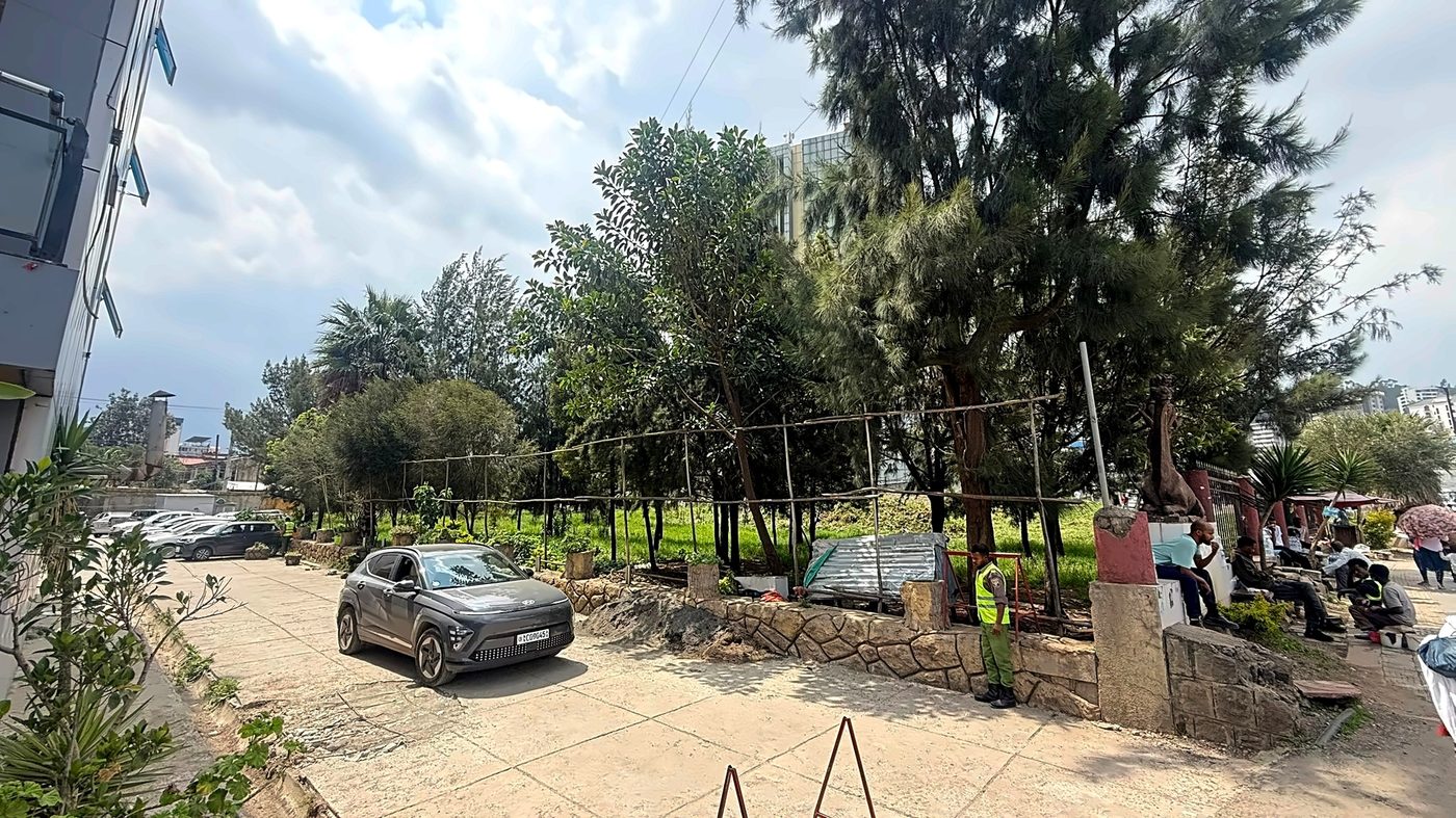 Future Jara Motors vehicle sales outlet, entrance and surrounding grounds